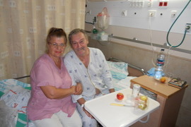 Любовь Куликова с мужем в больнице Рамбам